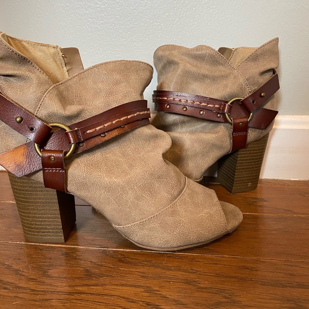 Peep toe booties 7.5